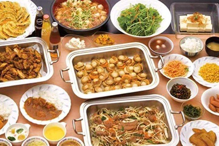 北海道日帰りツアーファーム富田、青い池、青い池とバイキング