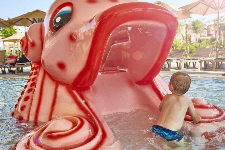 ランド・オブ・レジェンドテーマパークまたはアランヤからのナイトショッピング送迎