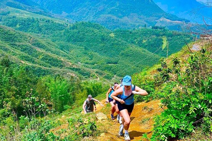 Trekking SaPa 2 - Dia de Aventura Local com Homestay e Guia