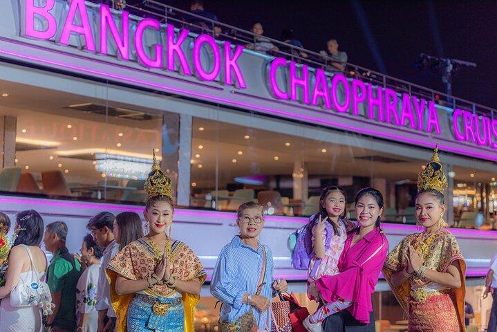 Die neueste Luxus 5 Sterne Bangkok Chaophraya Dinner Cruise