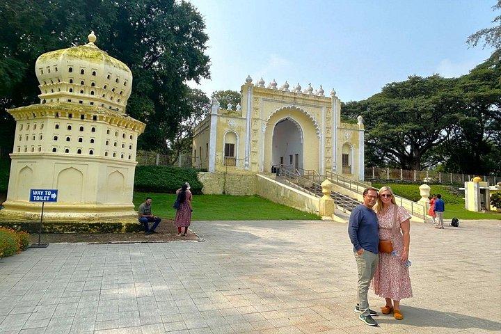 ベスト・オブ・マイソール、ユネスコ・ソムナートプル寺院＆シュリーランガパトナ日帰りツアー