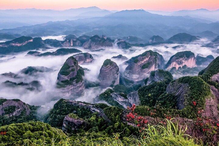Excursão de 1 dia Guilin Danxia Landscape Tour Bajiaozhai Geopark