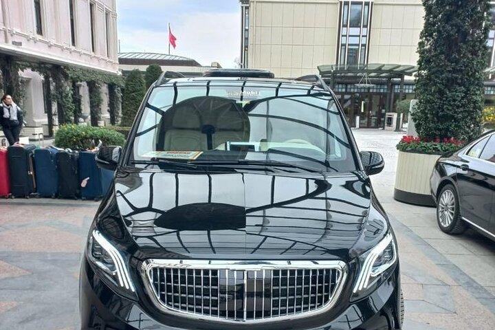 8-10時間イスタンブール専用車（英語スピーカードライバー付）