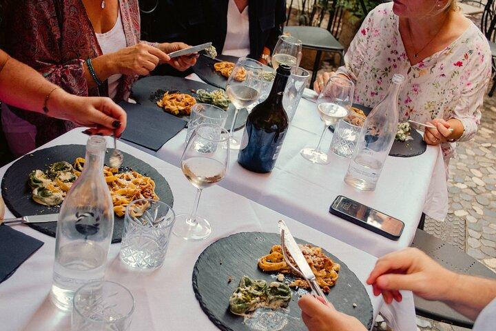 Bologna: Dinner, Wine & Tastings Walking Tour