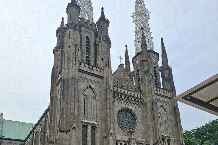 ジャカルタ市内の見どころ：ジャカルタ市内半日ツアー