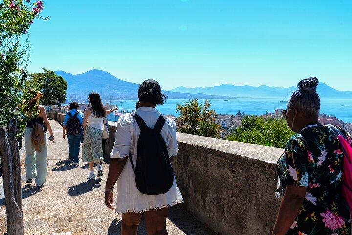 Visite panoramique à pied de Naples : de la colline au centre