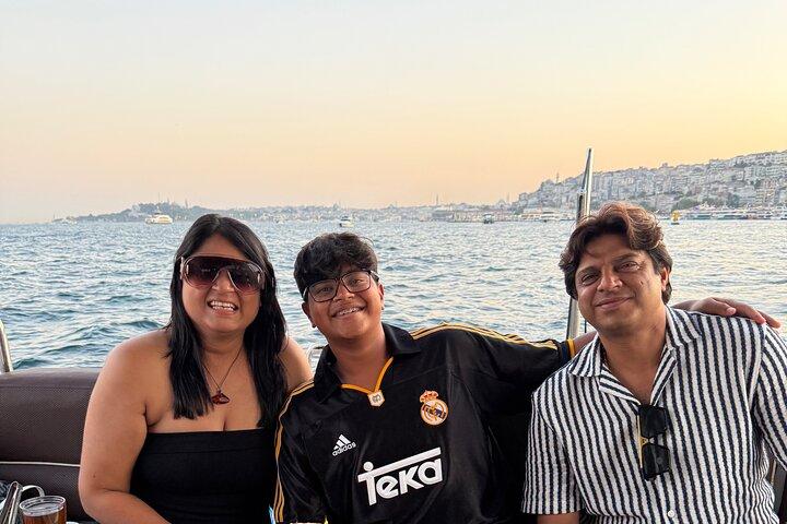 Unforgettable Bosphorus Yacht Moments