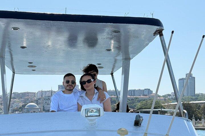 Unforgettable Bosphorus Yacht Moments