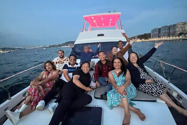 Unforgettable Bosphorus Yacht Moments