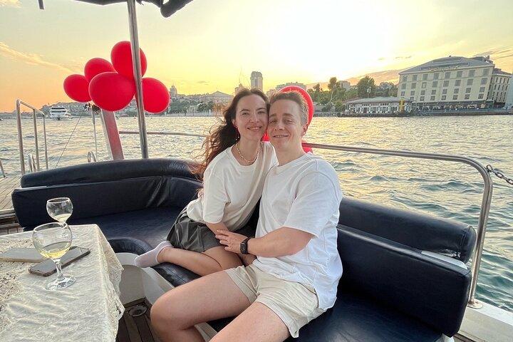 Unforgettable Bosphorus Yacht Moments