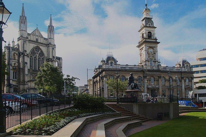 Dunedin Shore Excursion - Sightseeing, Larnach Castle, Chinese Garden & Museum