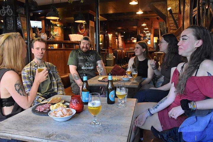 Dégustation de bières belges à Bruges : 6 bières, fromages et un hôte local