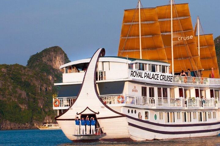 2-Day Halong Bay Getaway com Royal Palace Cruise de Hanoi