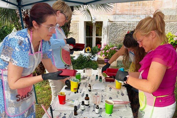 Workshop zeep maken in een charmante tuin