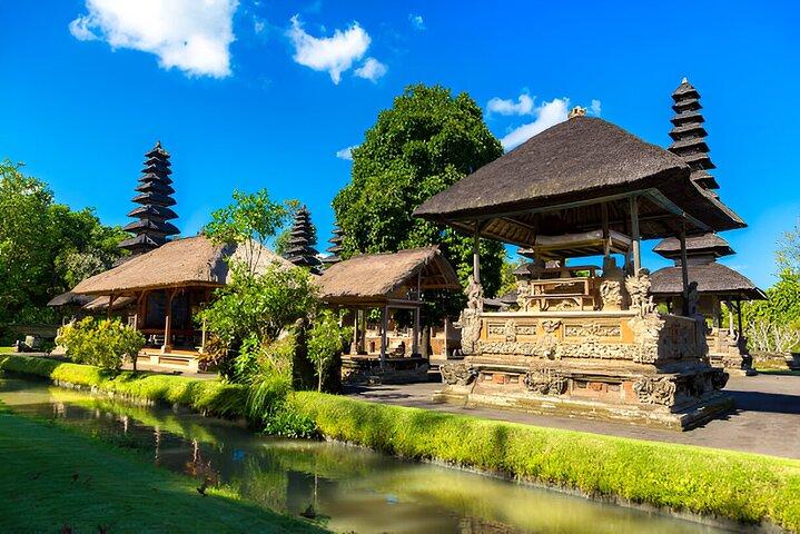 Jatiluwih & Leke Leke Waterfall Tour | Experiência privada em Bali
