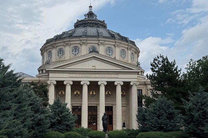 Upplev Athenaeum på privat Bukarest Walking Tour
