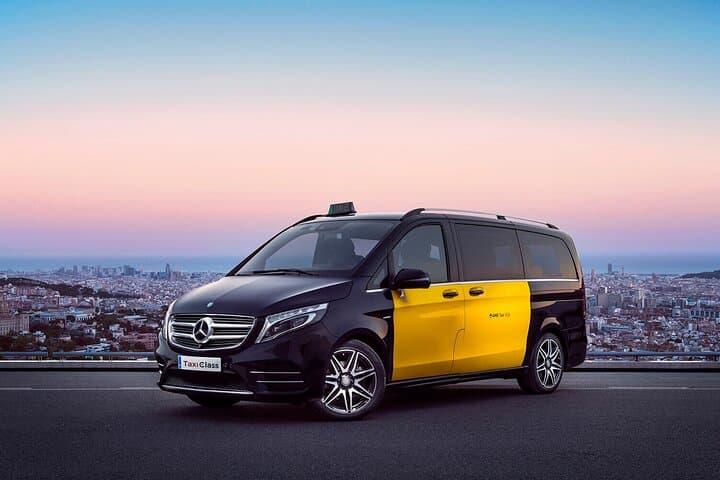 private transfer from Barcelona airport to city Center