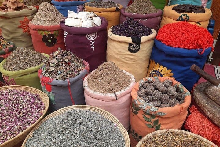 Private 2 Day Tour Casablanca to Marrakech with a Night in Desert
