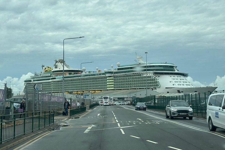 London nach Southampton Kreuzfahrthafen - Privater oder gemeinsamer Transfer