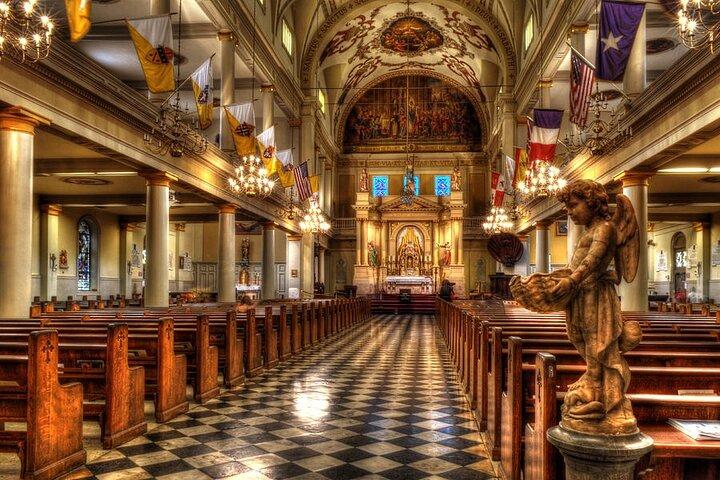 Cathédrale Saint-Louis : Accès exclusif & Visite guidée