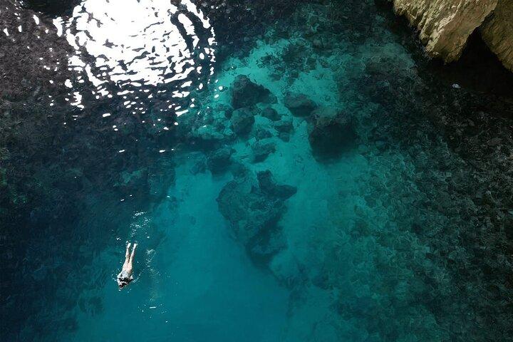 ヴロアボートツアーハクシアリ洞窟とカラブルン半島