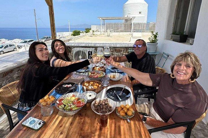 クルーズ旅行者のためのミコノス料理教室とサンセットビュー