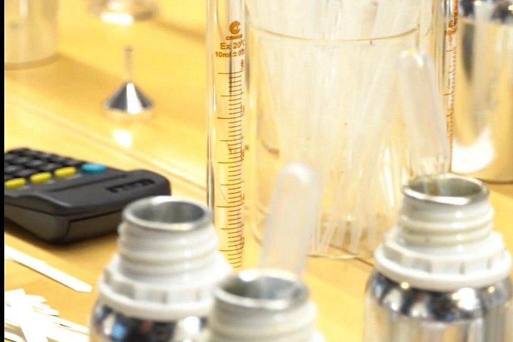 90mins Bespoke Perfume Blending Workshop