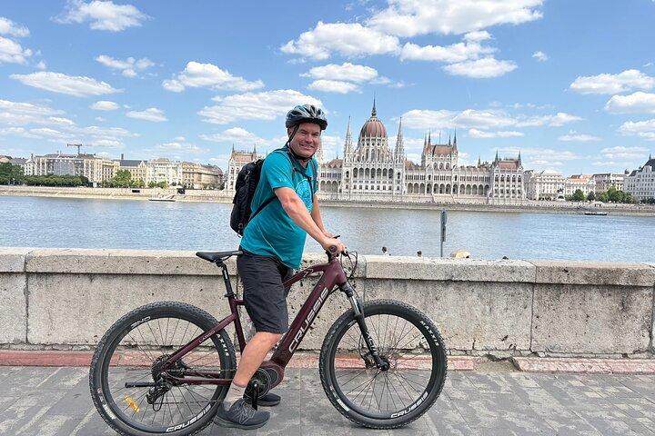 Budapest E-Mountain Biking a Buda Hills - Top of Budapest