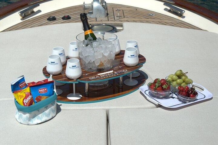 Pôr do sol em Positano compartilhado em barco com aperitivo