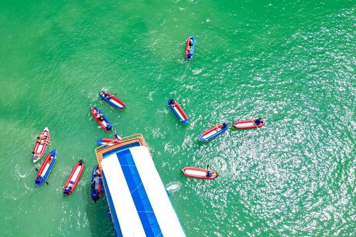 プーケット発パンガー湾海食洞カヌーとジェームズボンド島