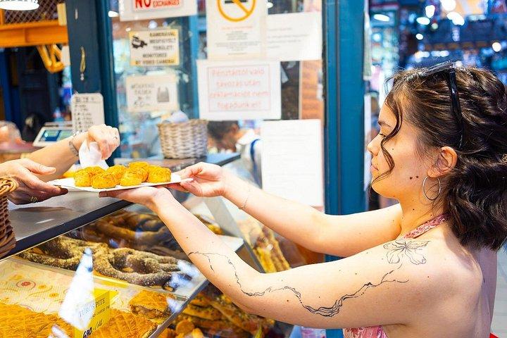 ブダペスト大市場試食ツアー-小グループ＆現地ガイド