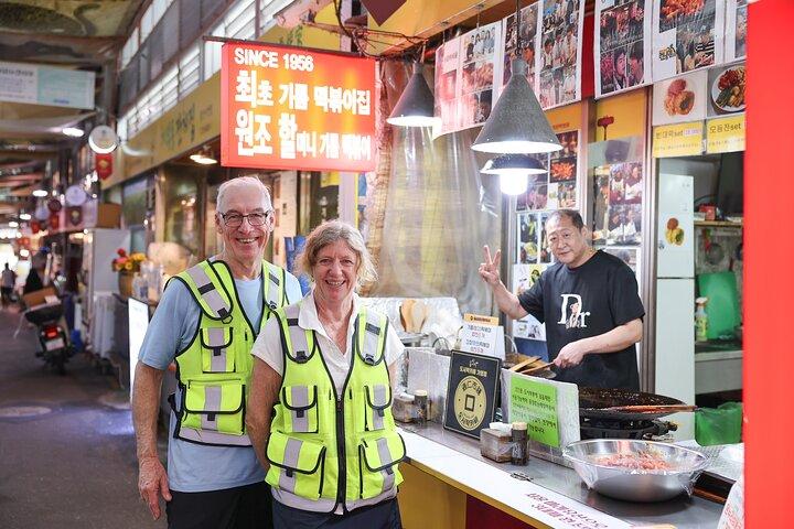 地元民のように楽しむソウル：隠れた名所と韓国語料理のEバイクツアー