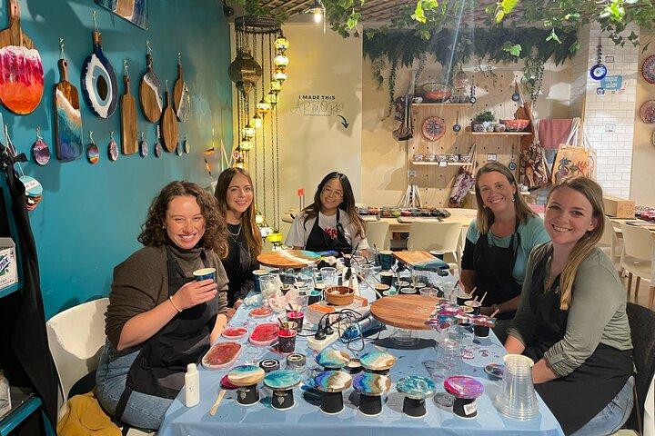 Resin Art Classes Melbourne: Cheeseboards & Coasters