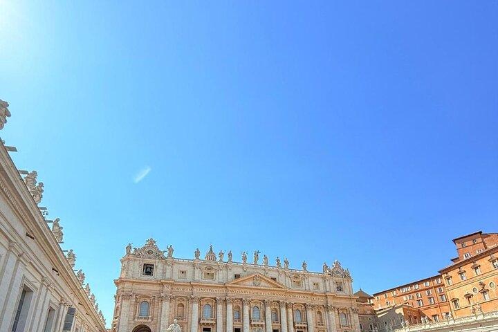 St. Peter's Basilica & Dome Climb: Hosted Entry & Audio Guide