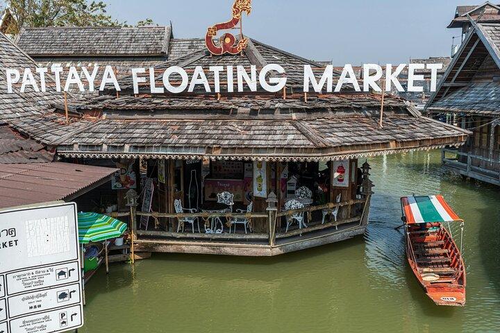 Pattaya Floating Market Ticket with Transfer