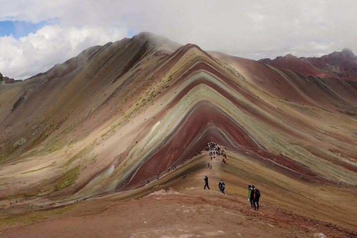 クスコからプーノへの移動、ビニクンカのレインボーマウンテン観光