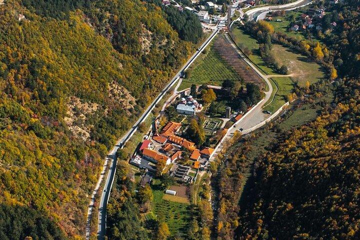 Culture Meets Adventure: Peja City Tour & Rugova Canyon Randonnée