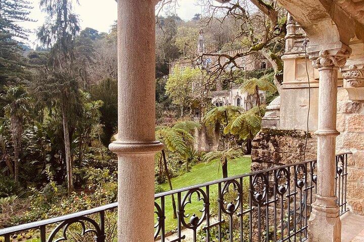 Halvdagstur til Sintra: Pena Palace & Regaleira