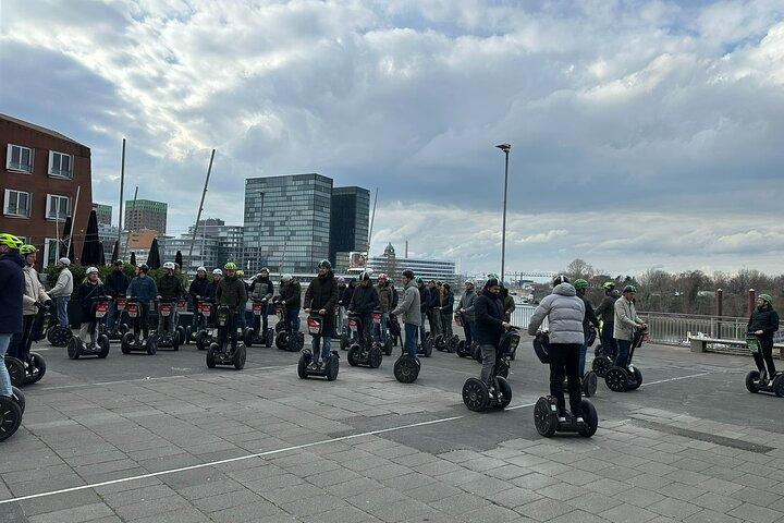デュッセルドルフセグウェイツアー：古典都市体験