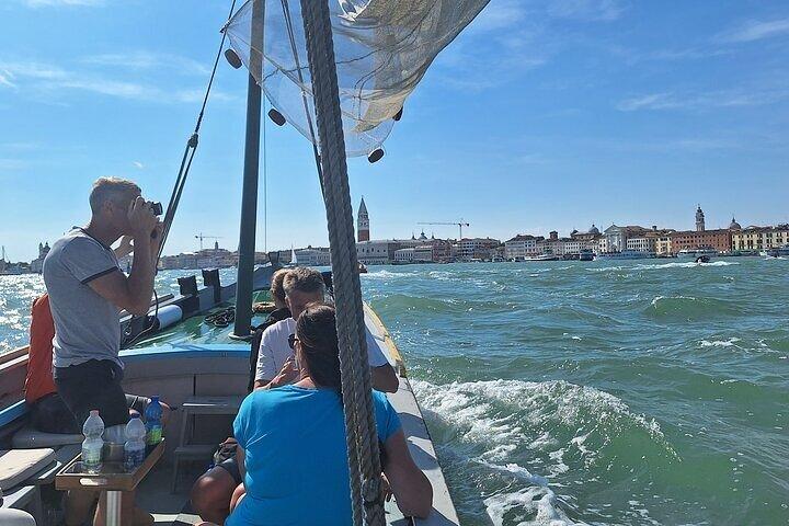 Tour de barco clássico de Veneza para explorar a lagoa e as ilhas