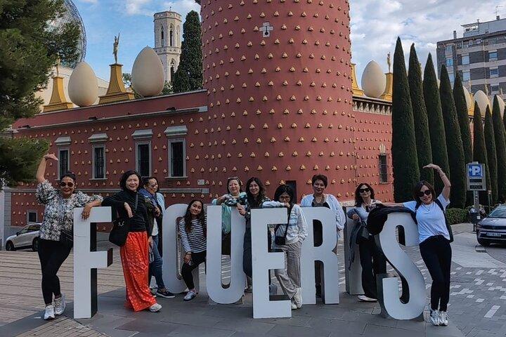 Escursione di un giorno al Museo di Dalì e alla Costa Brava per piccoli gruppi da Barcellona