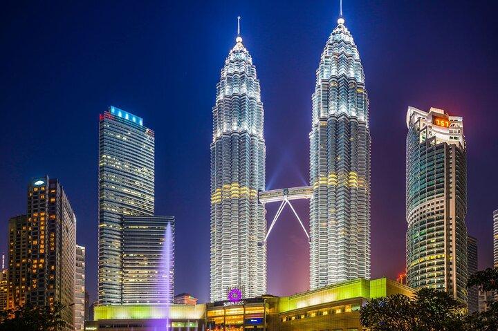 Visite du marché nocturne de Kuala Lumpur et visite des tours jumelles Petronas