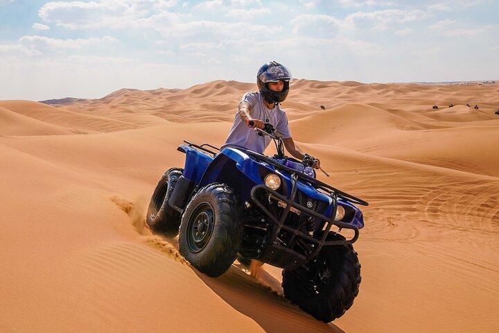 Doha: Sunset Desert Safari, ATV, Camelo, Sandboard & Mar Interior