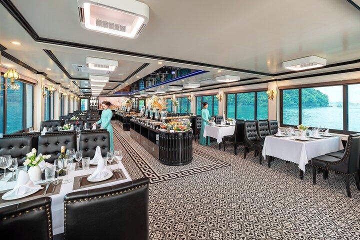 [Ha Long Bay] Luksus dagstur fra Hanoi, Buffet, Kayaking