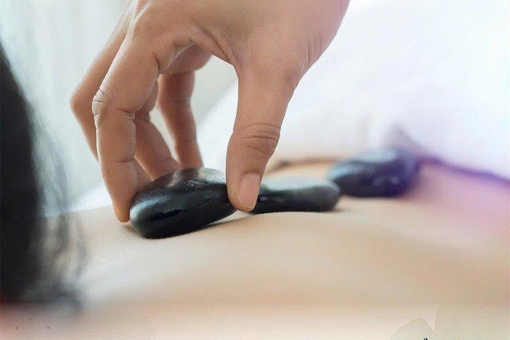 ハノイ旧市街：ラスパ-オイルによるマッサージ