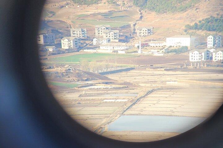 Privat tur til DMZ Outpost og UNESCO Royal Tombs