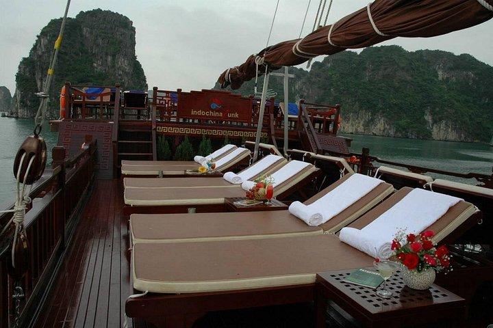 Dragon Legend Cruises 2Days/1Night 5 Star すべて込み