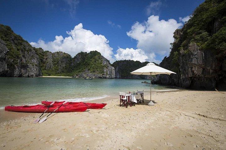 Dragon Legend Cruises 2Days/1Night 5 Star すべて込み