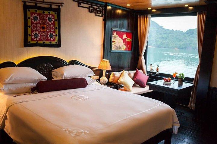 Dragon Legend Cruises 2Days/1Night 5 Star すべて込み