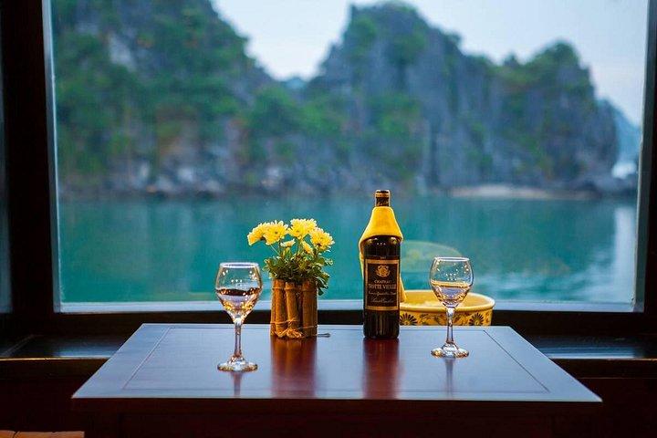 Dragon Legend Cruises 2Days/1Night 5 Star すべて込み